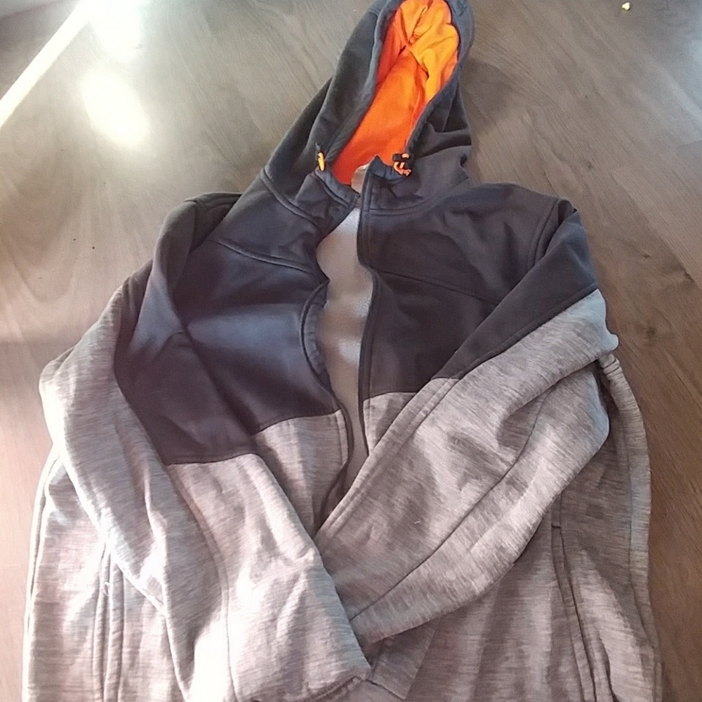 Russell zip up hoodie - Picture 3 of 3
